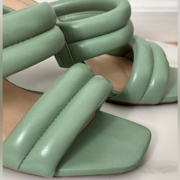 🛍️Shoes - Picture 2 of 7